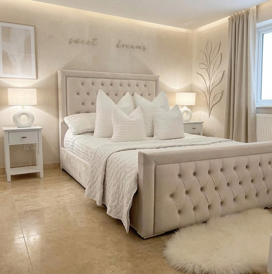 Vivviene Bed