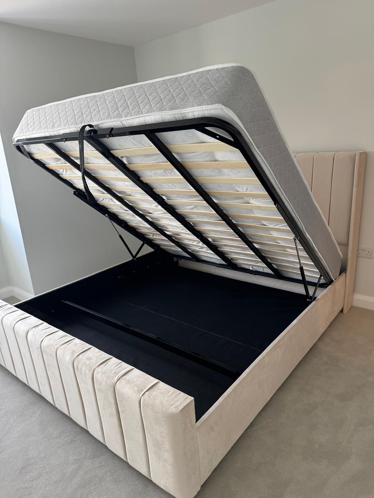 Amelia Beds